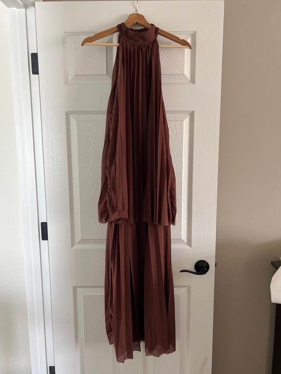 H&M Dresses & Skirts - H&M Rust Brown Sleeveless Pleated Maxi Dress